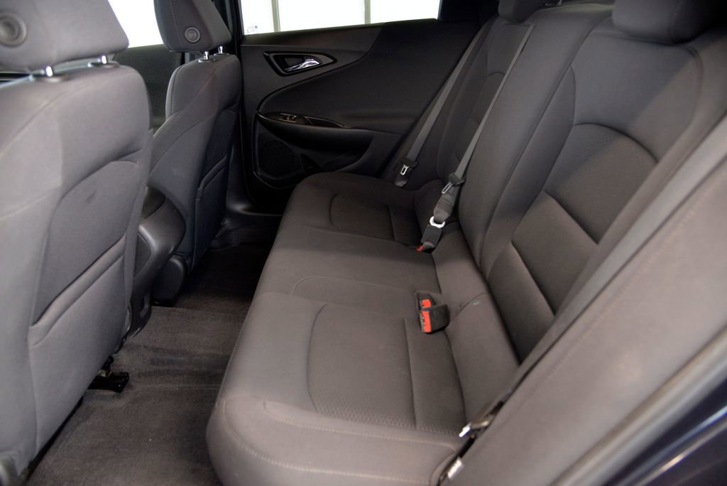 Used 2022 Chevrolet Malibu RS image 27