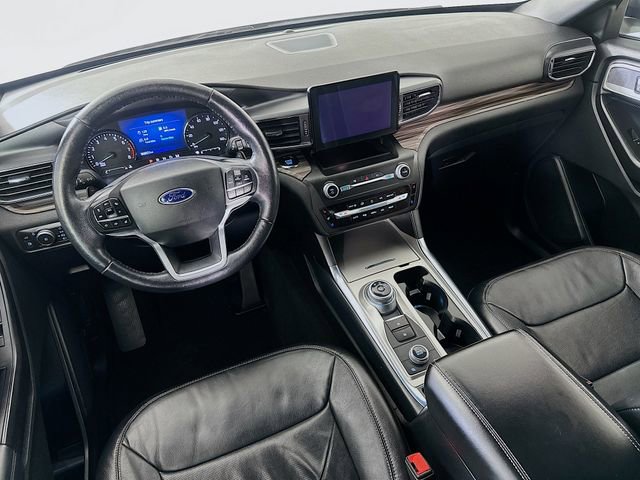 Used 2020 Ford Explorer Limited w/ Hybrid Equipment Group 310A image 32