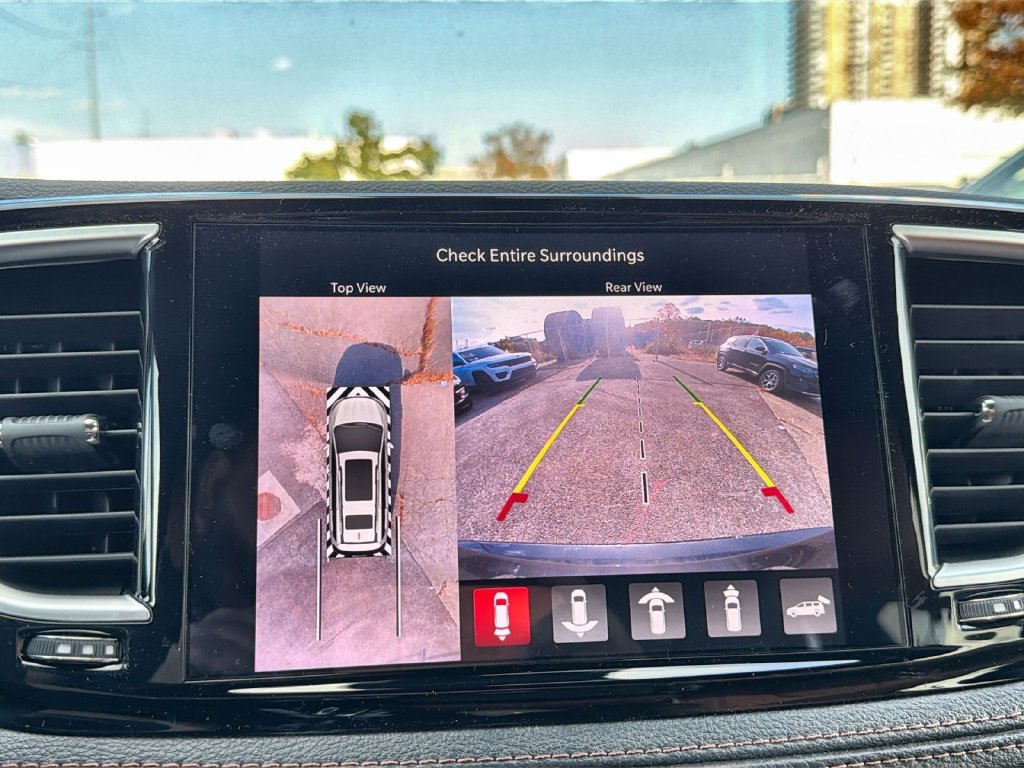 Used 2026 Chrysler Pacifica Pinnacle FWD image 19