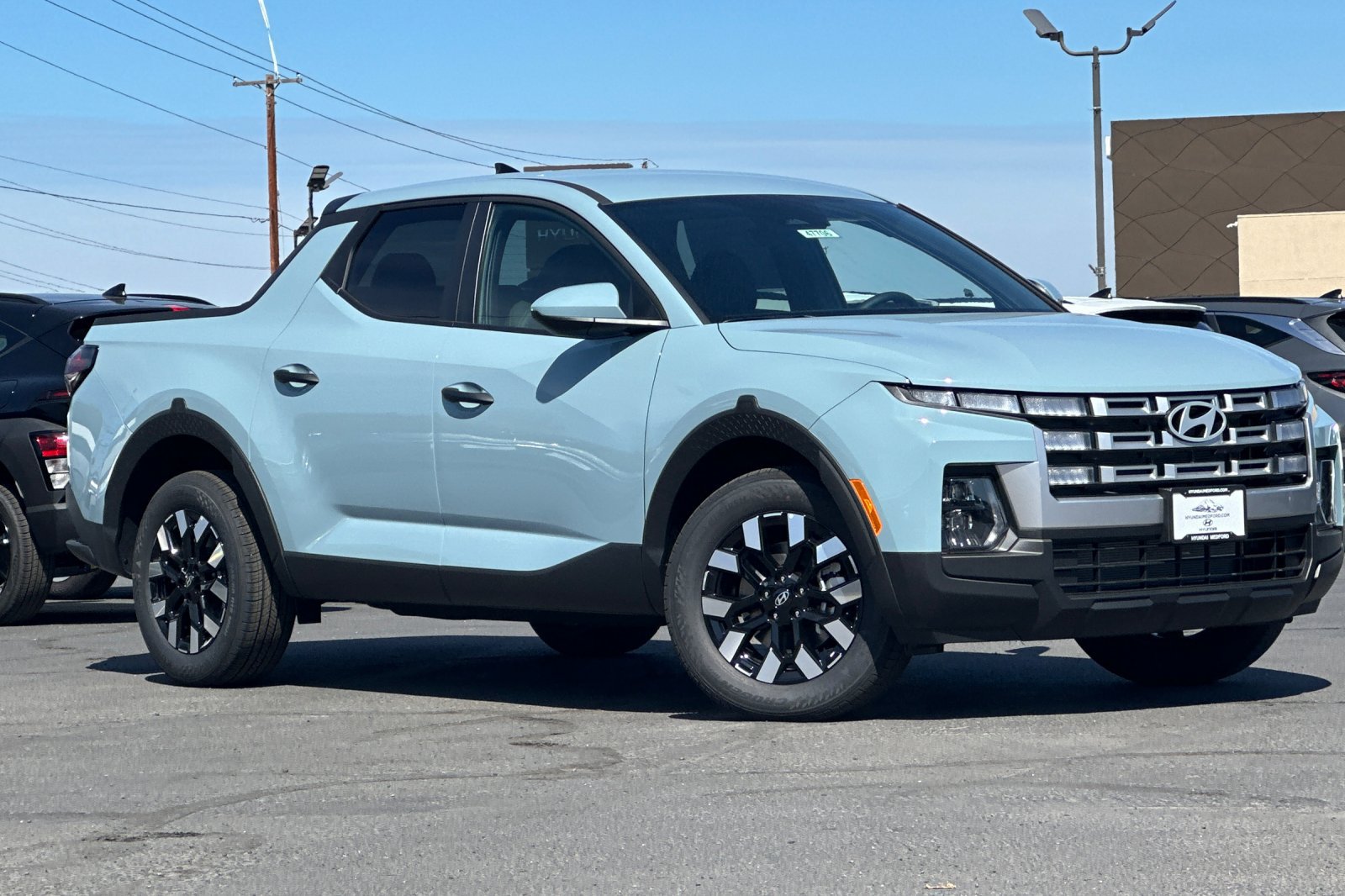New 2027 Hyundai Santa Cruz SE AWD/4WD image 2