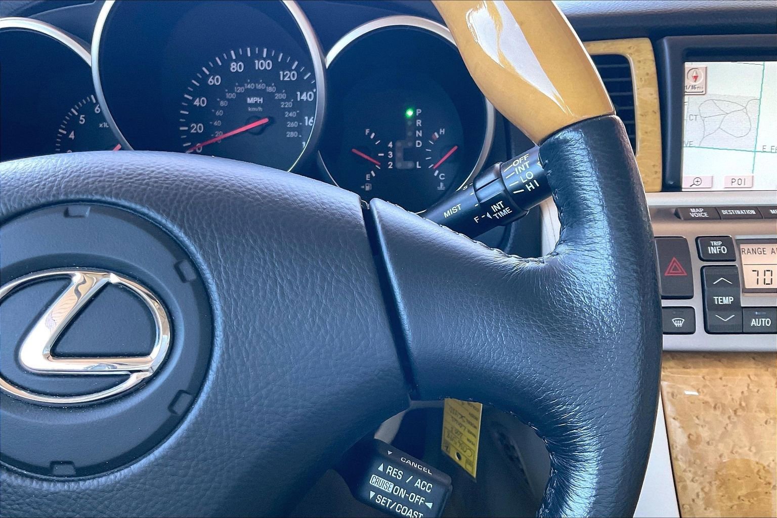 Used 2003 Lexus SC 430 Convertible RWD image 11