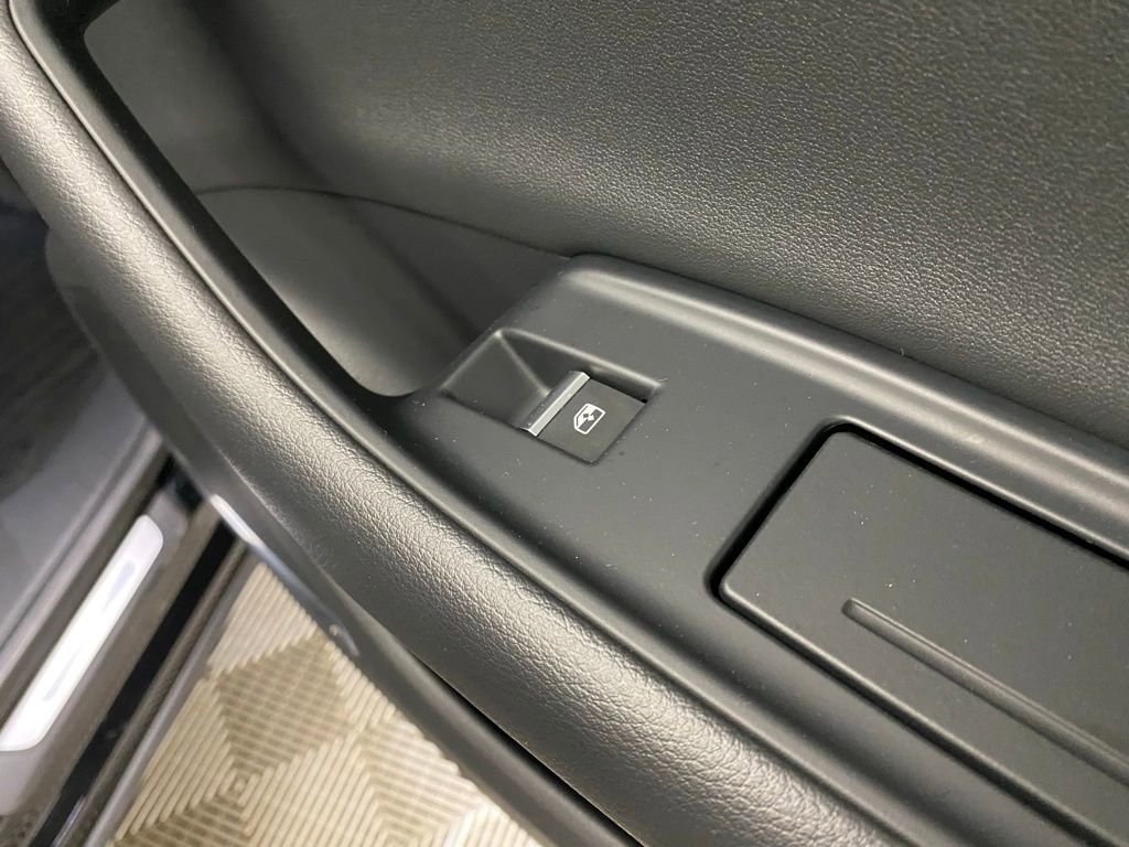 Used 2021 Audi Q8 Premium Plus image 12