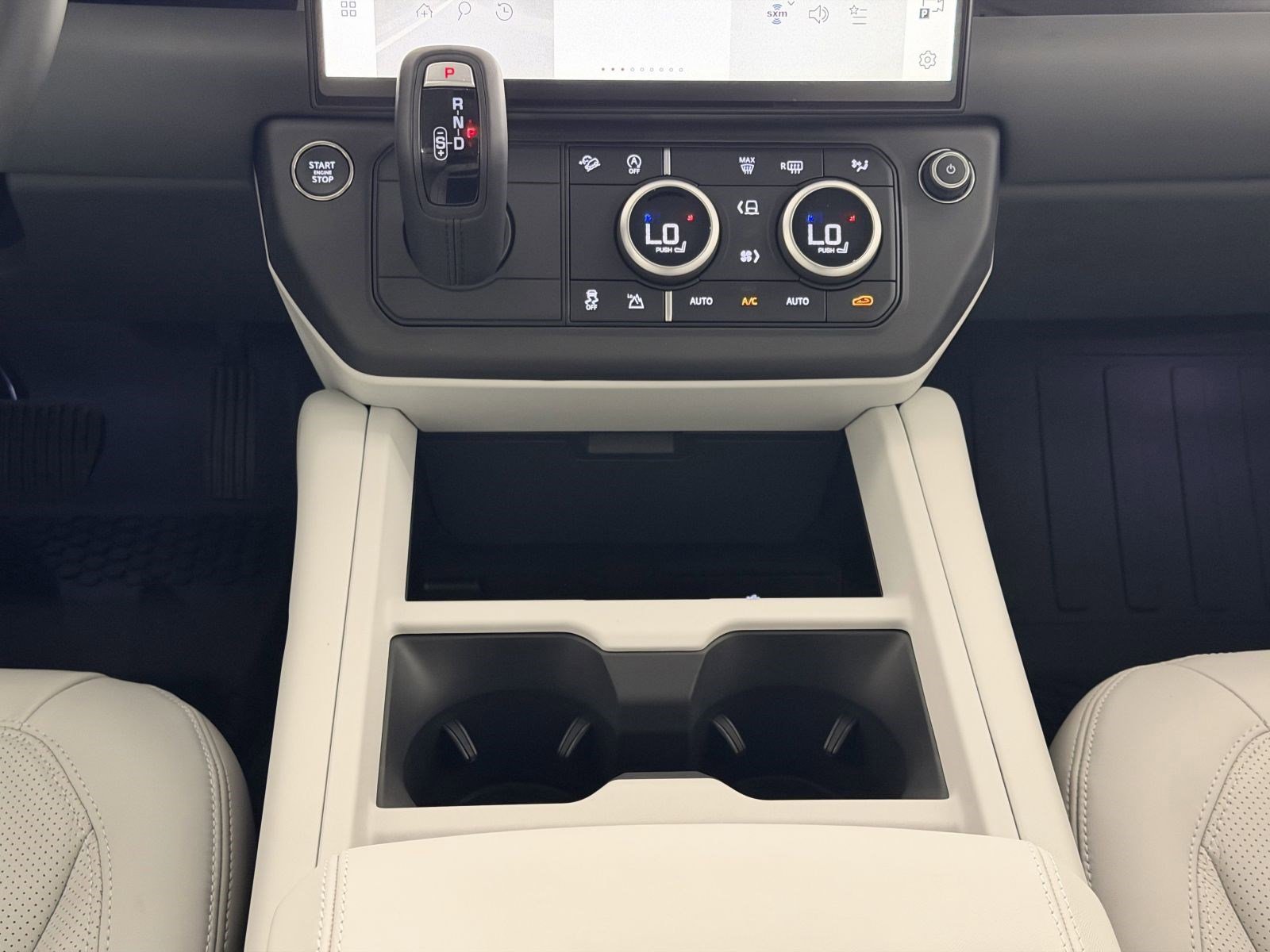 Used 2026 Land Rover Defender 110 S image 21