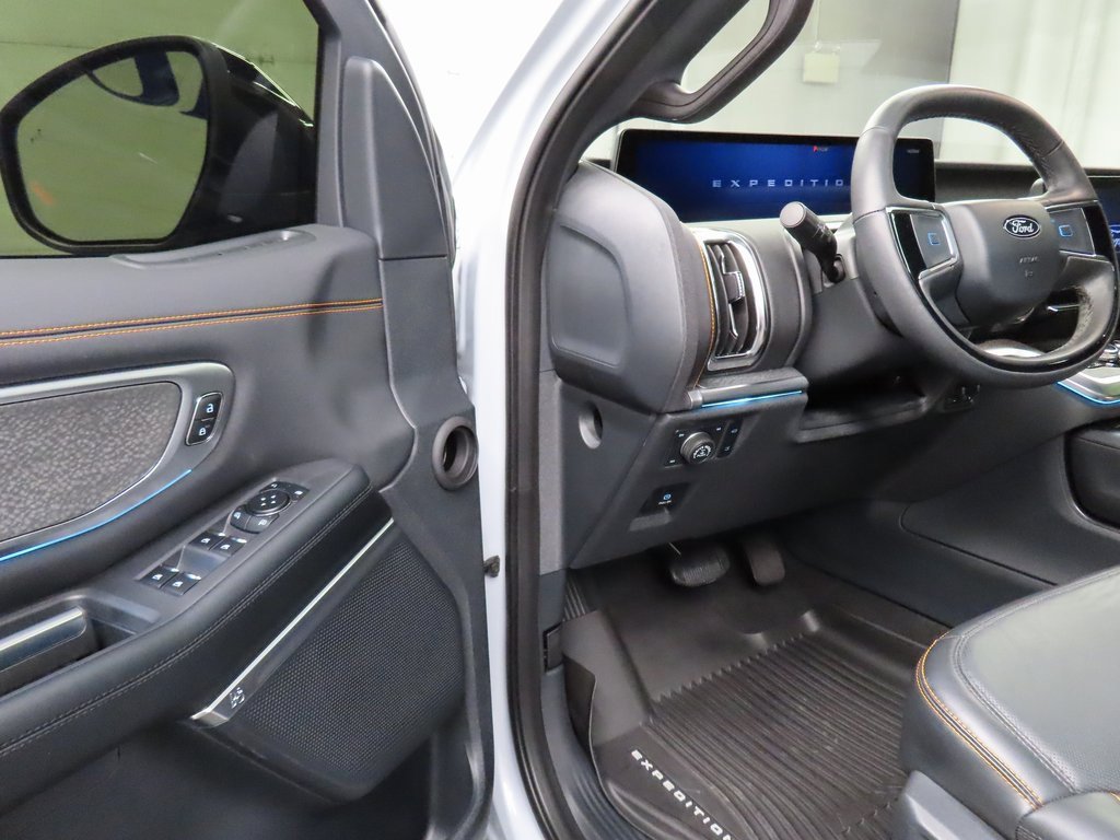 Used 2025 Ford Expedition Tremor image 60
