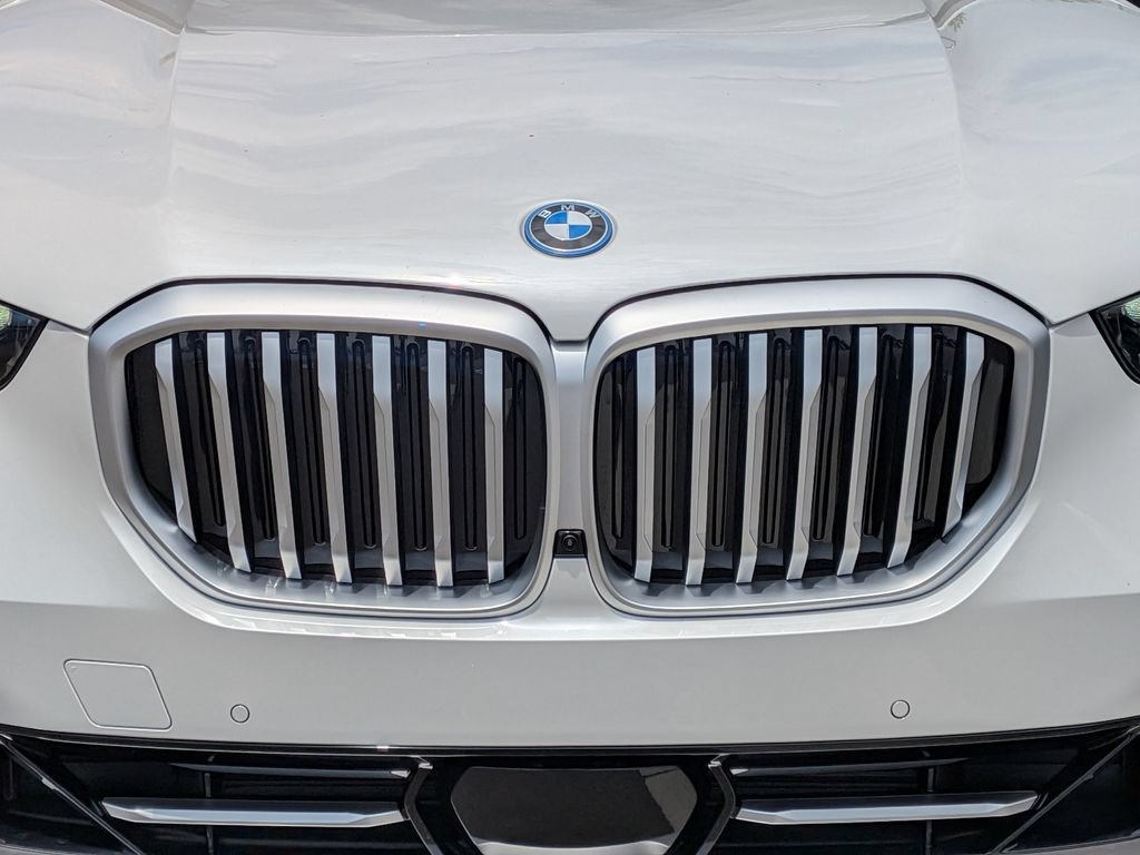 New 2026 BMW X5 xDrive50e w/ Executive Package AWD/4WD image 37