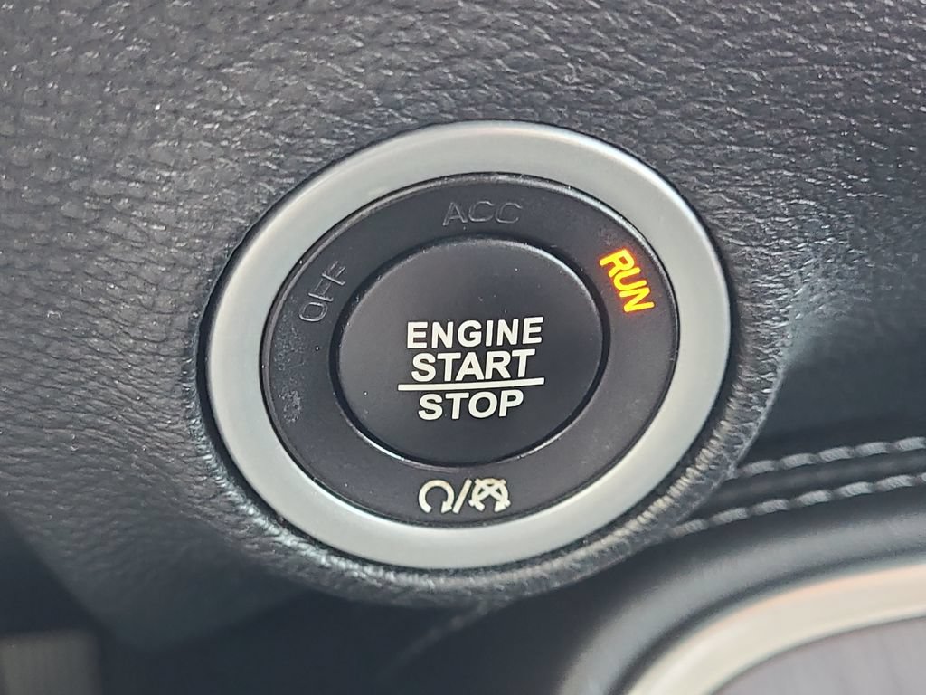 Used 2018 Dodge Challenger R/T w/ Blacktop Package RWD image 22