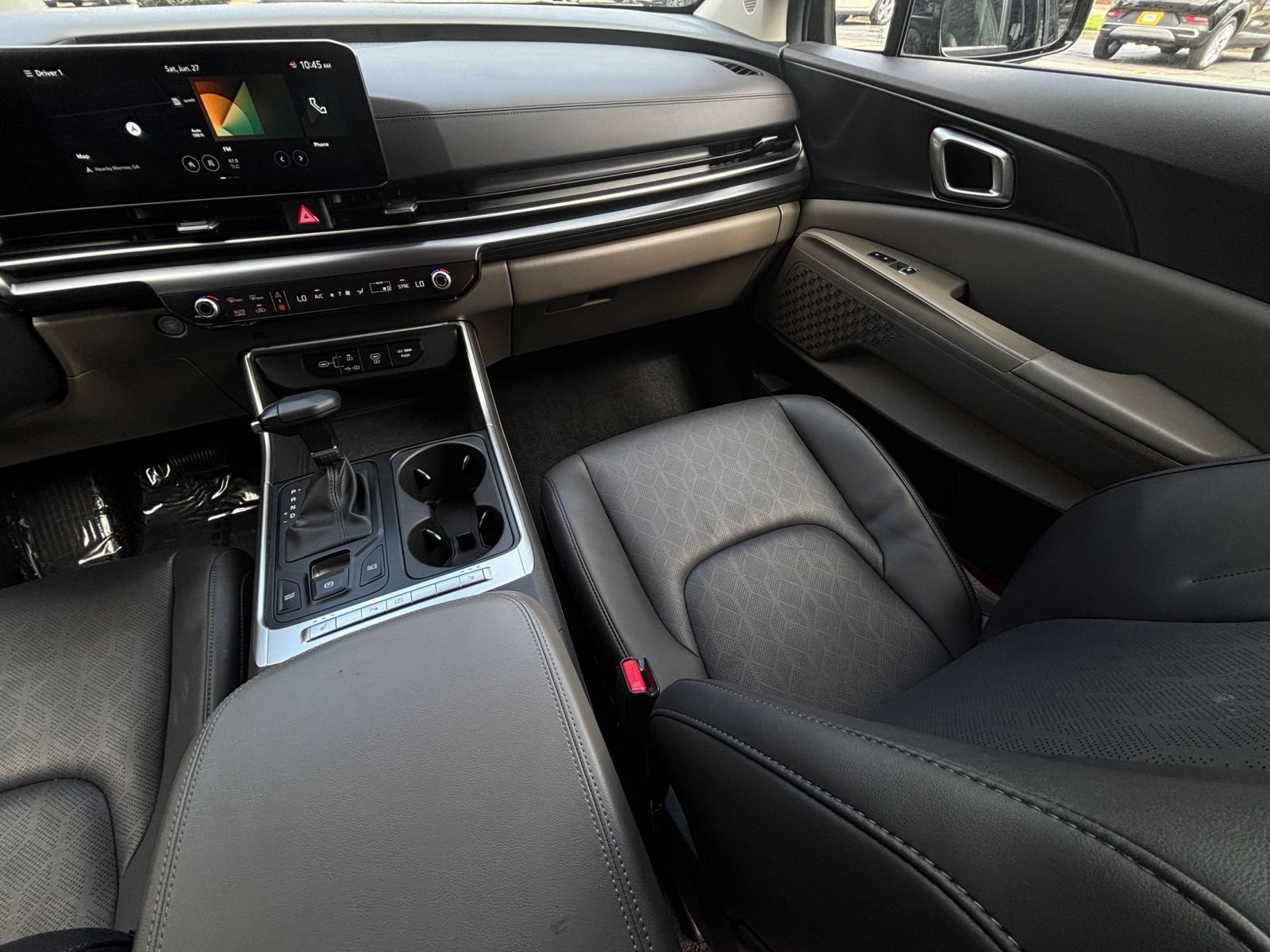 Used 2026 Kia Carnival FWD image 37