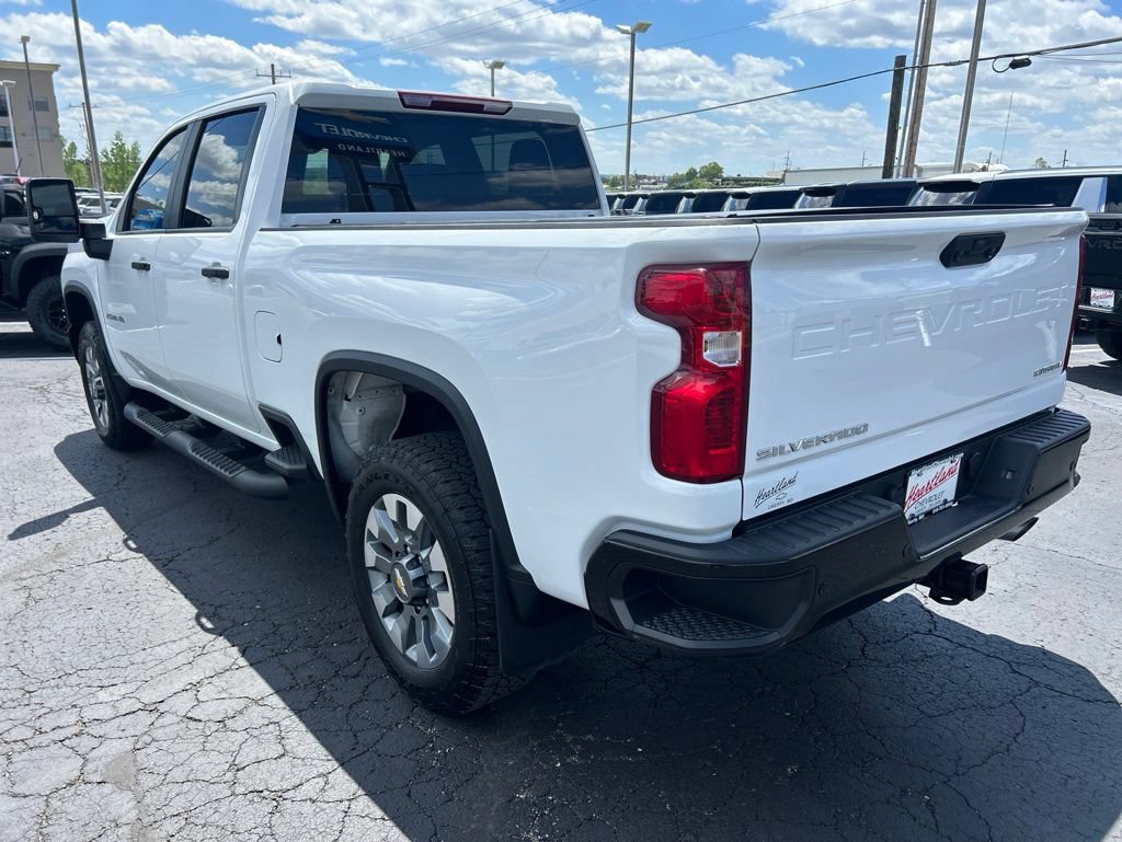 Used 2025 Chevrolet Silverado 2500 Custom w/ Custom Value Package AWD/4WD image 7