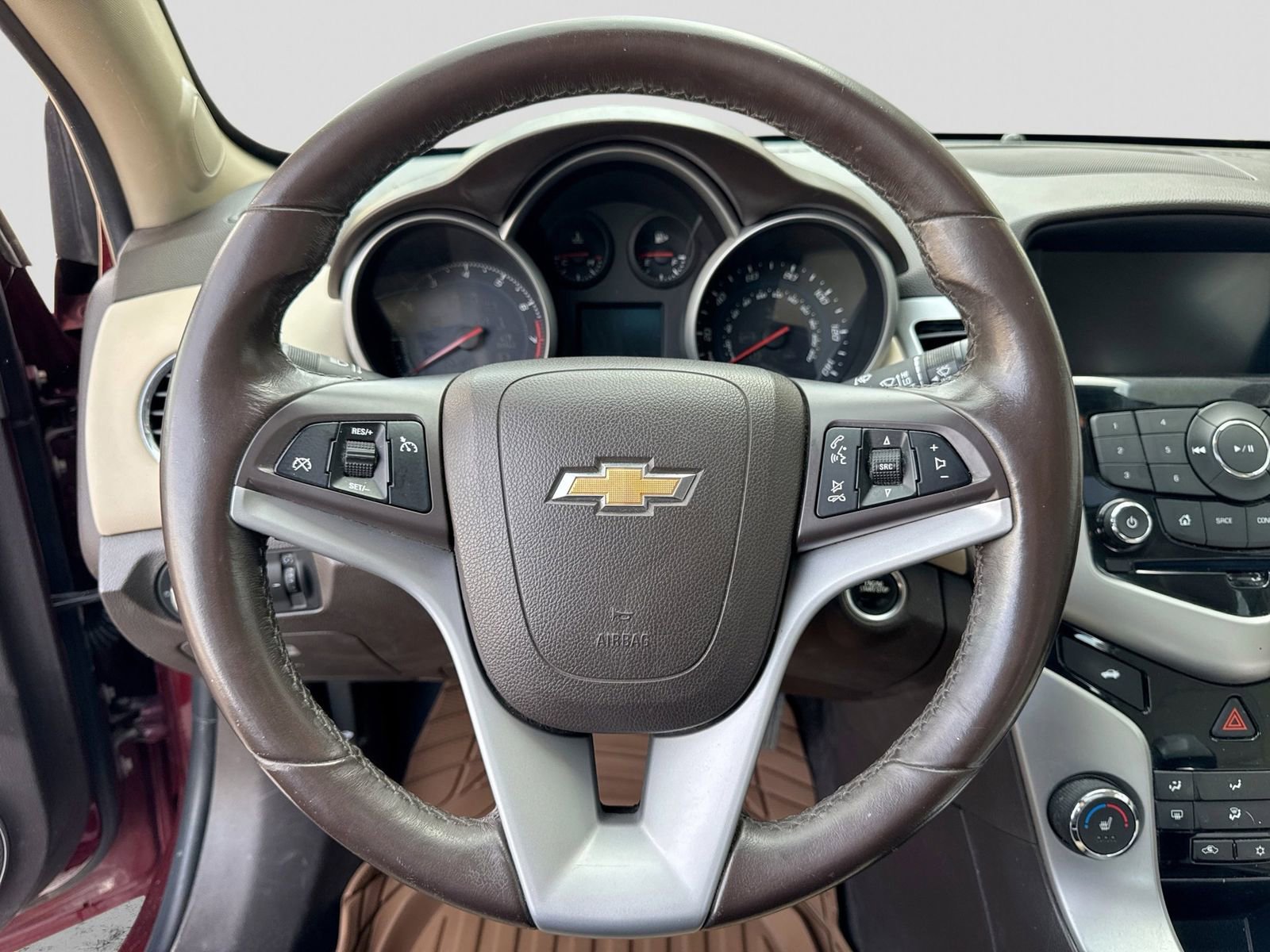 Used 2015 Chevrolet Cruze LT FWD image 22