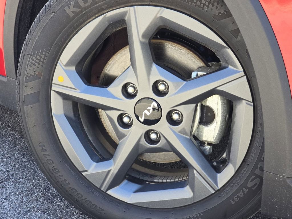 Used 2025 Kia K4 LXS image 7