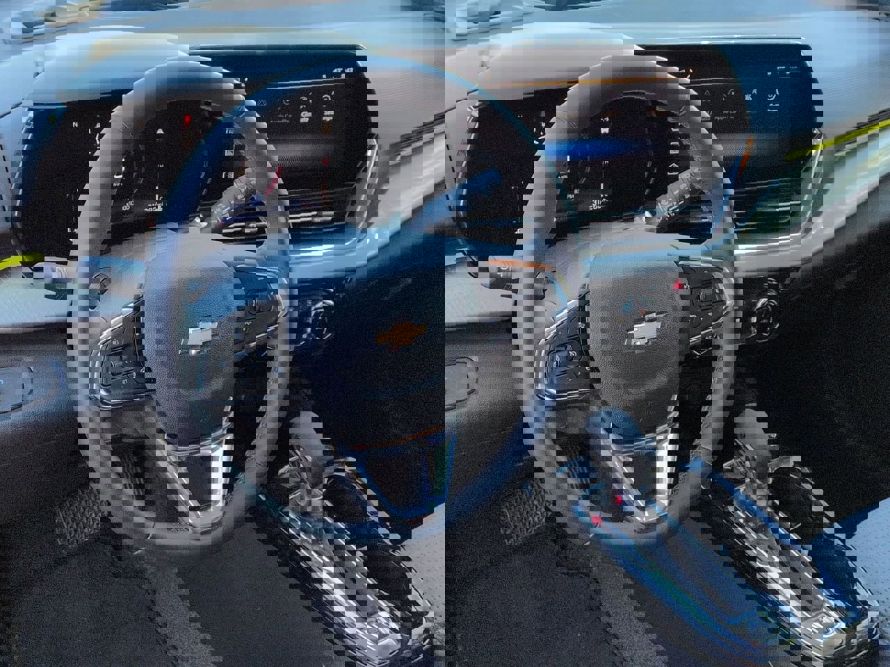 Certified 2024 Chevrolet Trax LT w/ Driver Confidence Package image 9