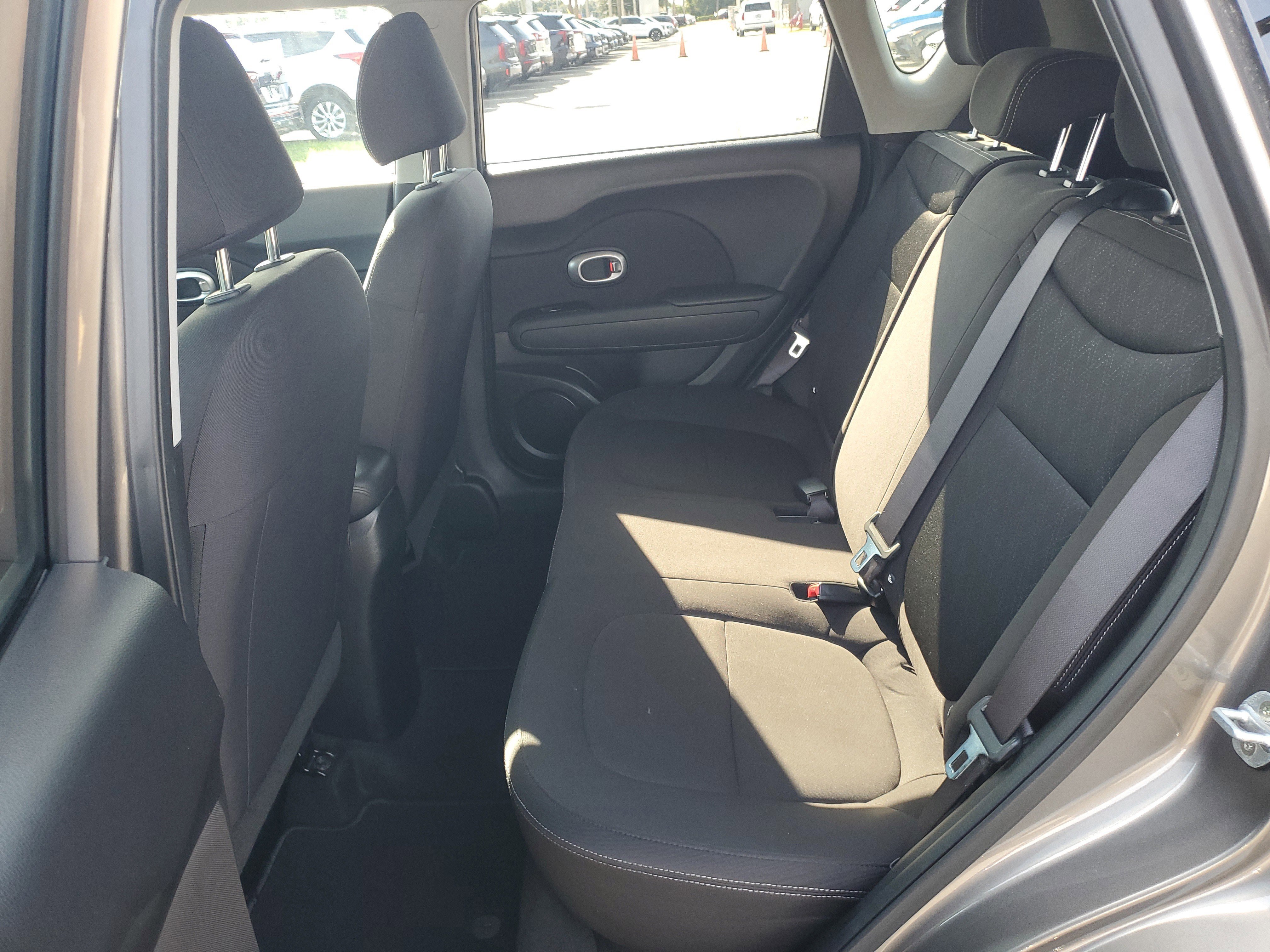 Used 2019 Kia Soul Base image 15