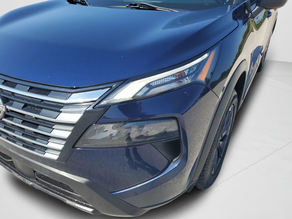 Used 2024 Nissan Rogue SV image 25