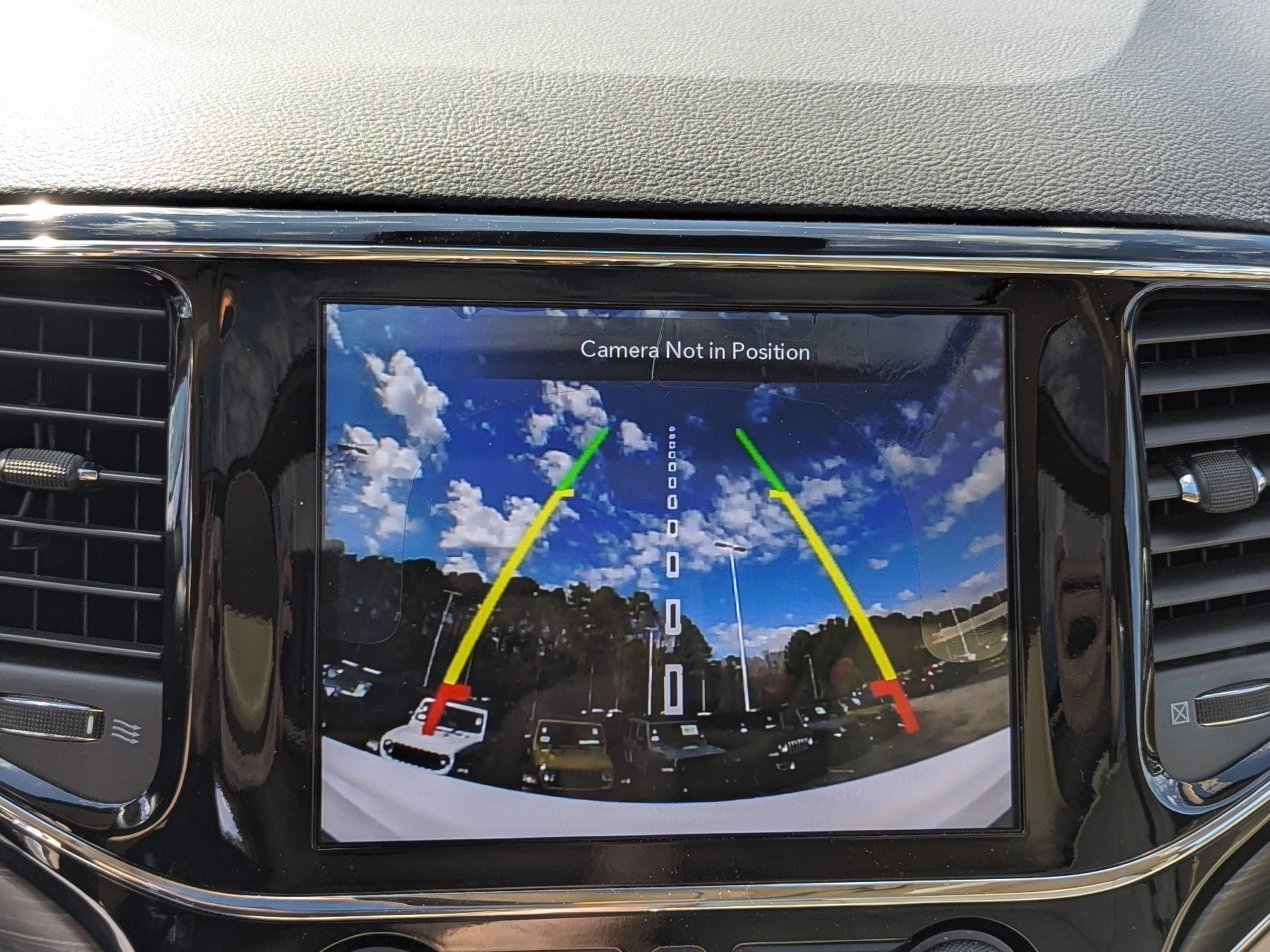 Used 2020 Jeep Grand Cherokee Limited w/ Luxury Group II image 24