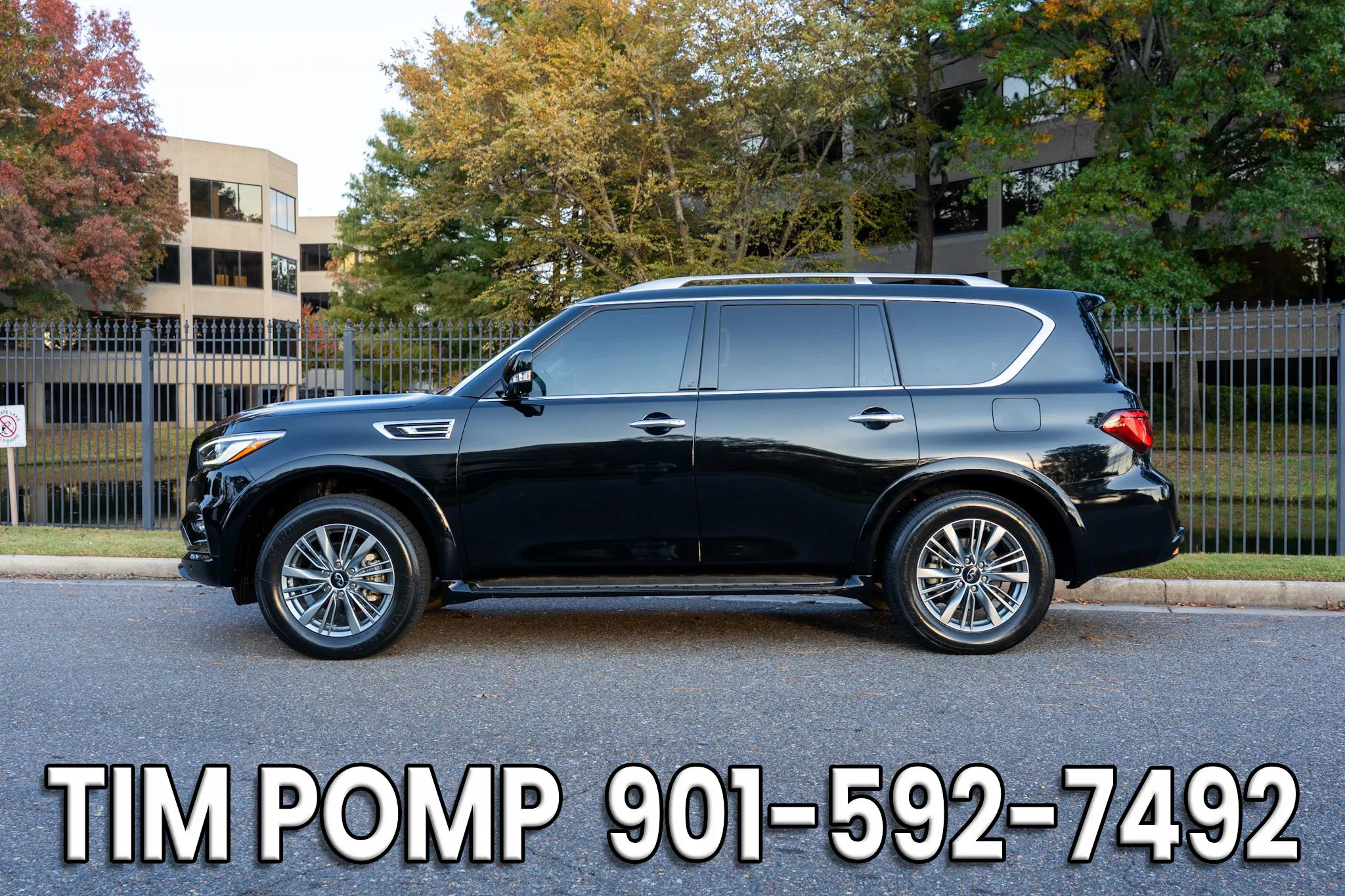 Used 2021 INFINITI QX80 Luxe w/ Cargo Package image 10