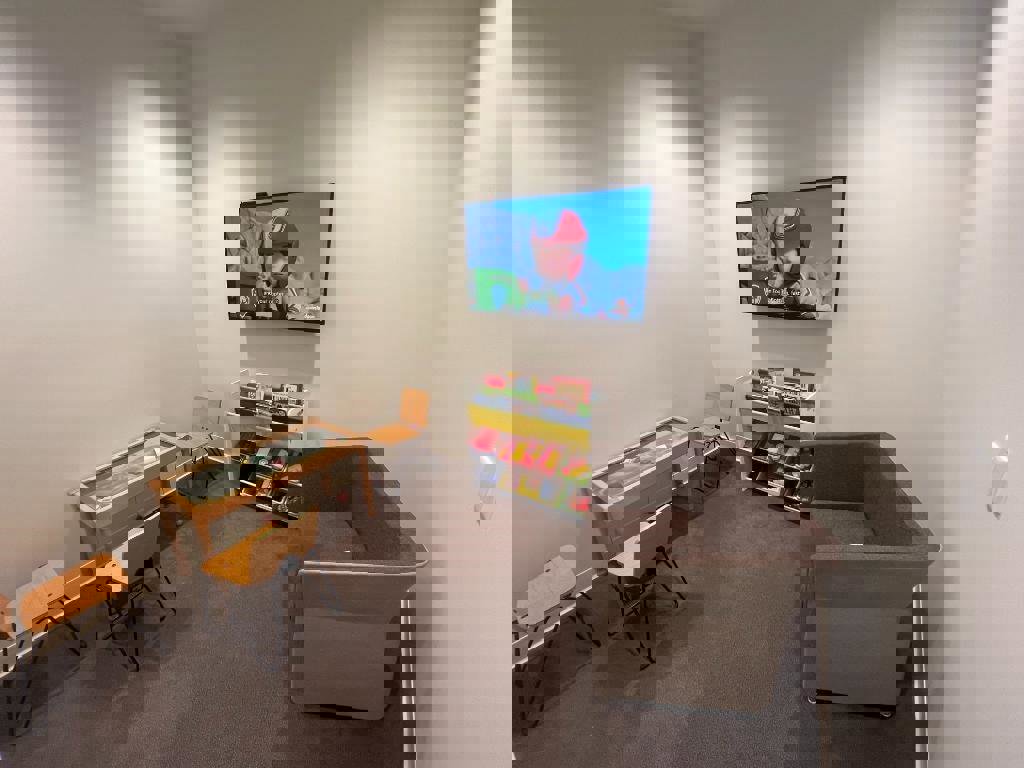 Certified 2025 Volvo XC60 B5 Plus w/ Protection Package Premier image 10