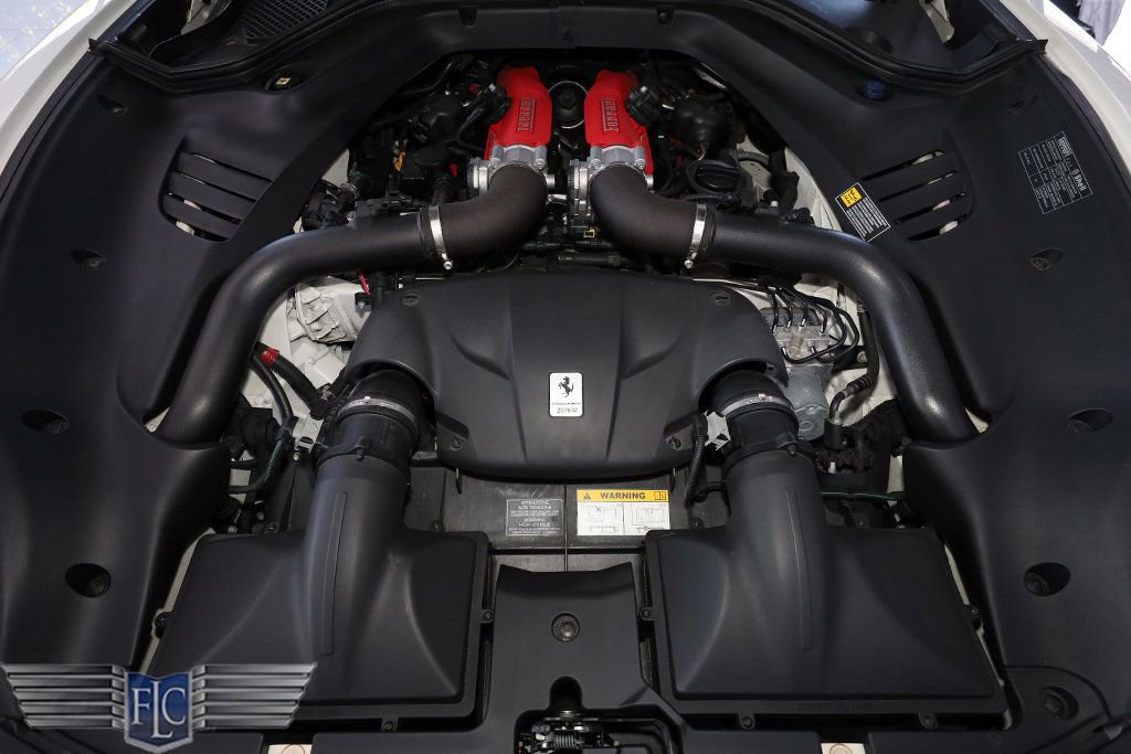 Used 2015 Ferrari California T RWD image 38