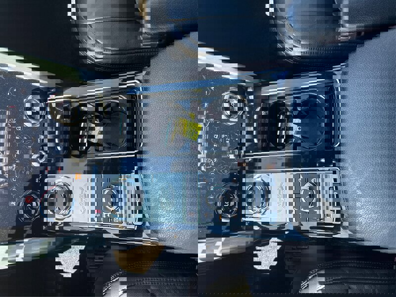 Used 2020 Land Rover Range Rover image 47