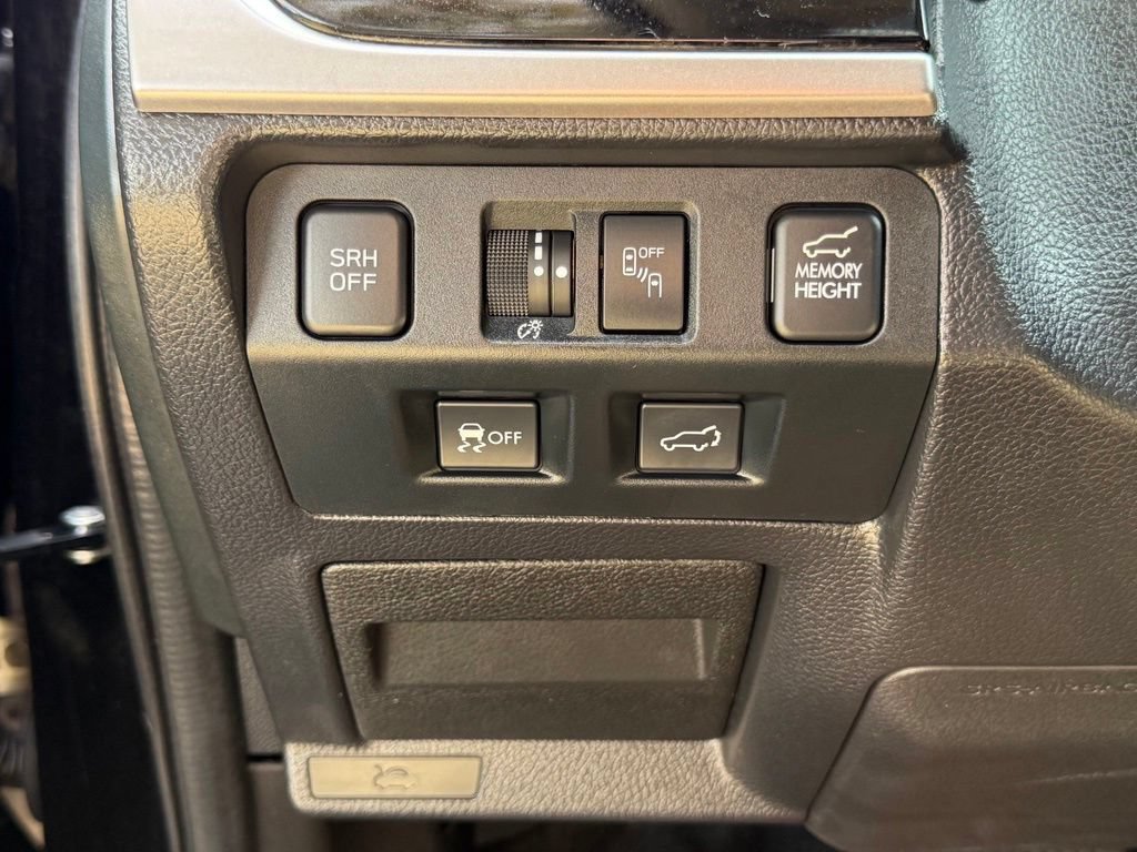 Used 2017 Subaru Forester 2.5i Touring AWD/4WD image 29