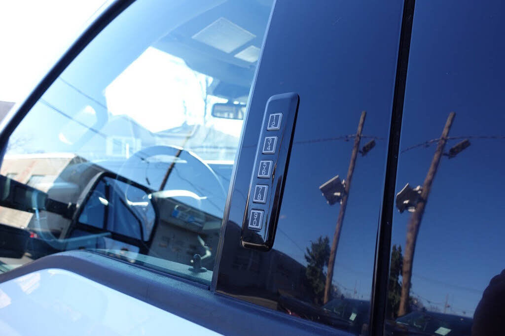 Used 2023 Ford F250 XLT AWD/4WD image 12