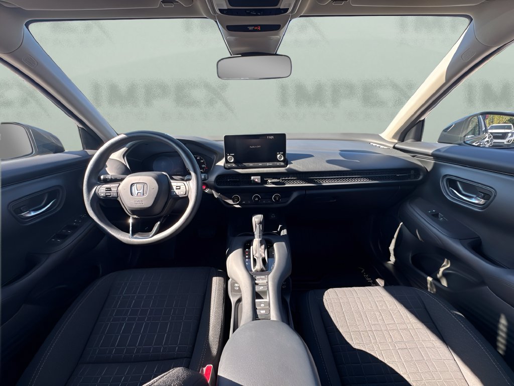 Used 2025 Honda HR-V LX image 11