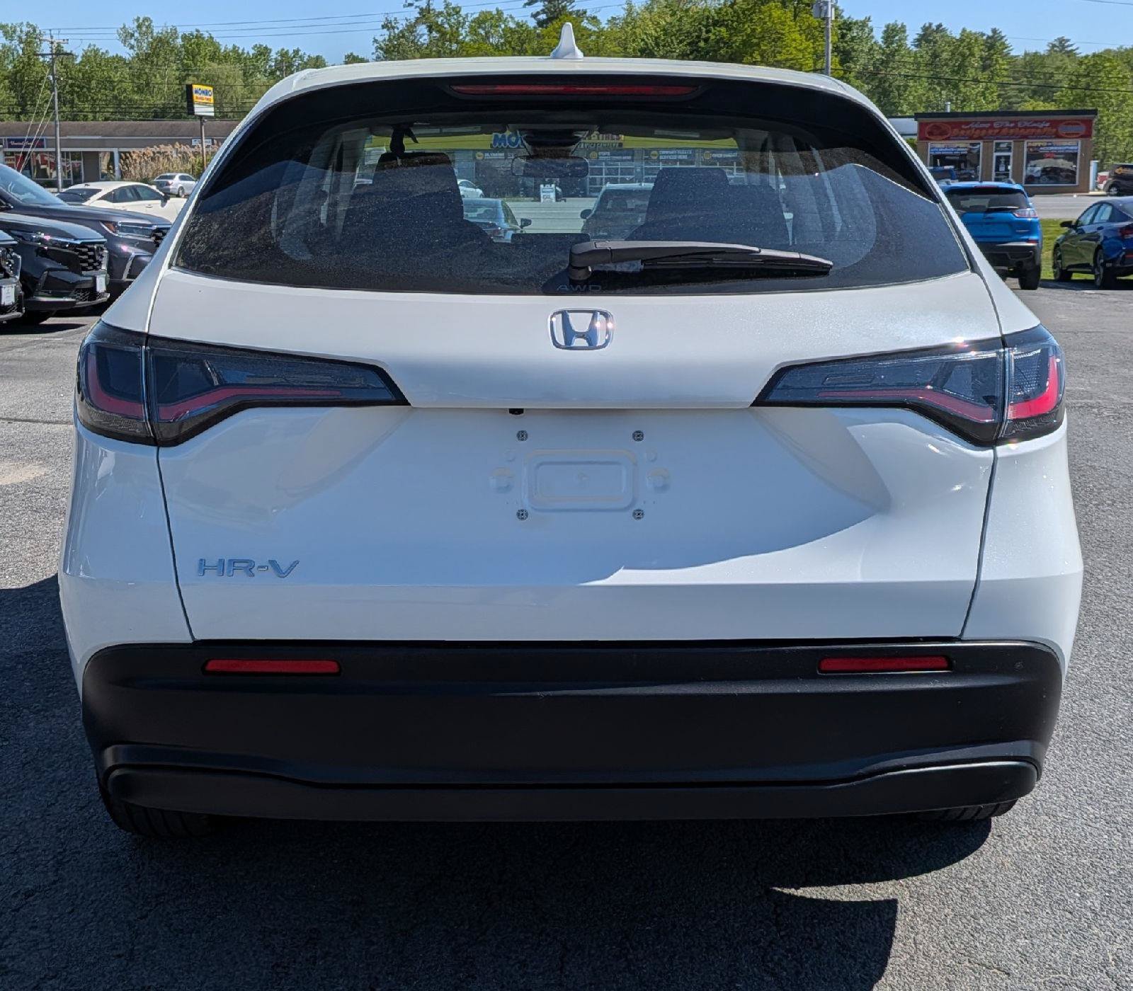 Certified 2024 Honda HR-V LX image 10