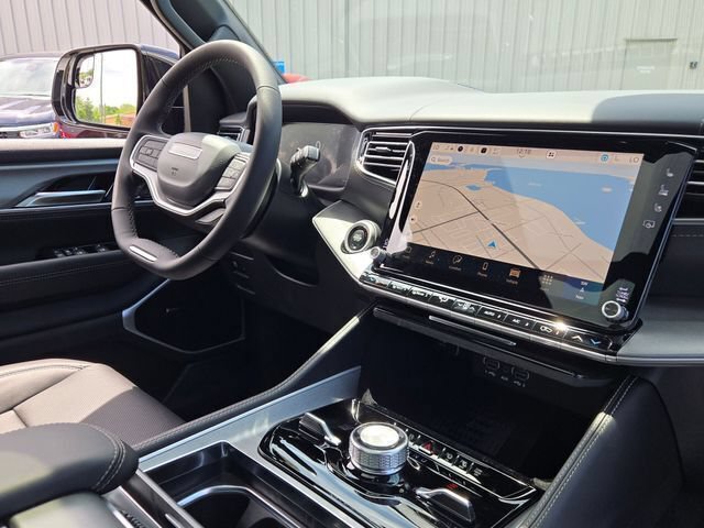 New 2026 Jeep Grand Wagoneer Limited AWD/4WD image 10