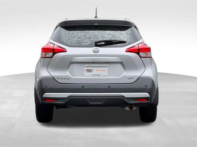 Used 2020 Nissan Kicks SR image 4