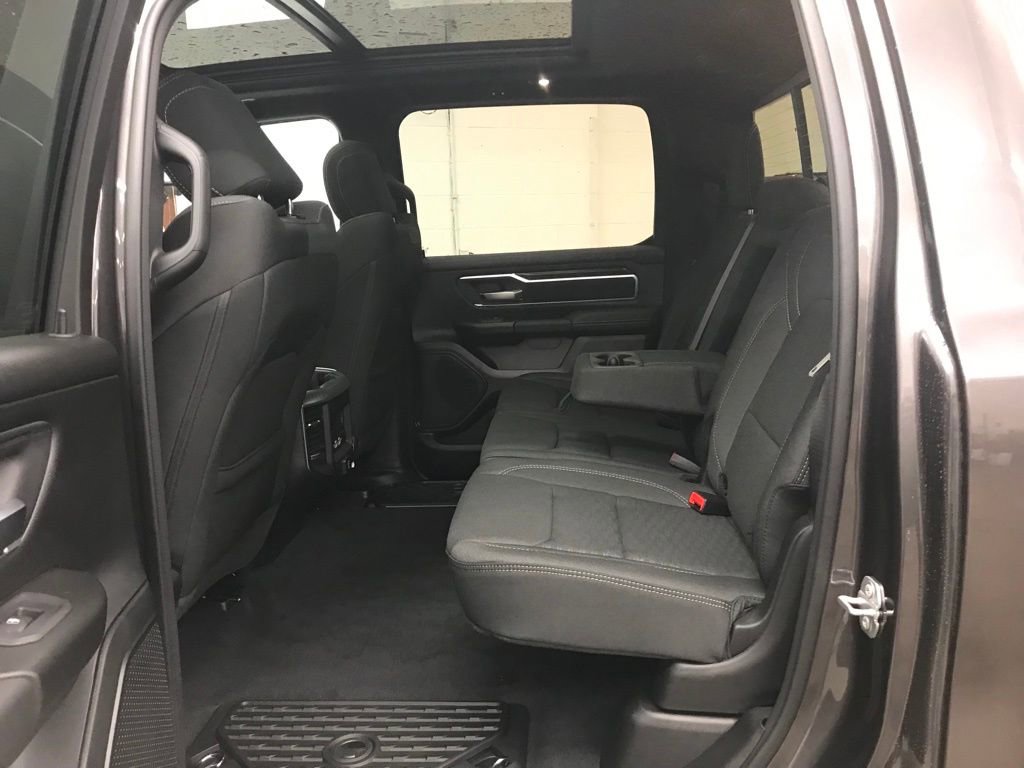 New 2026 RAM 1500 4x4 Crew Cab image 37