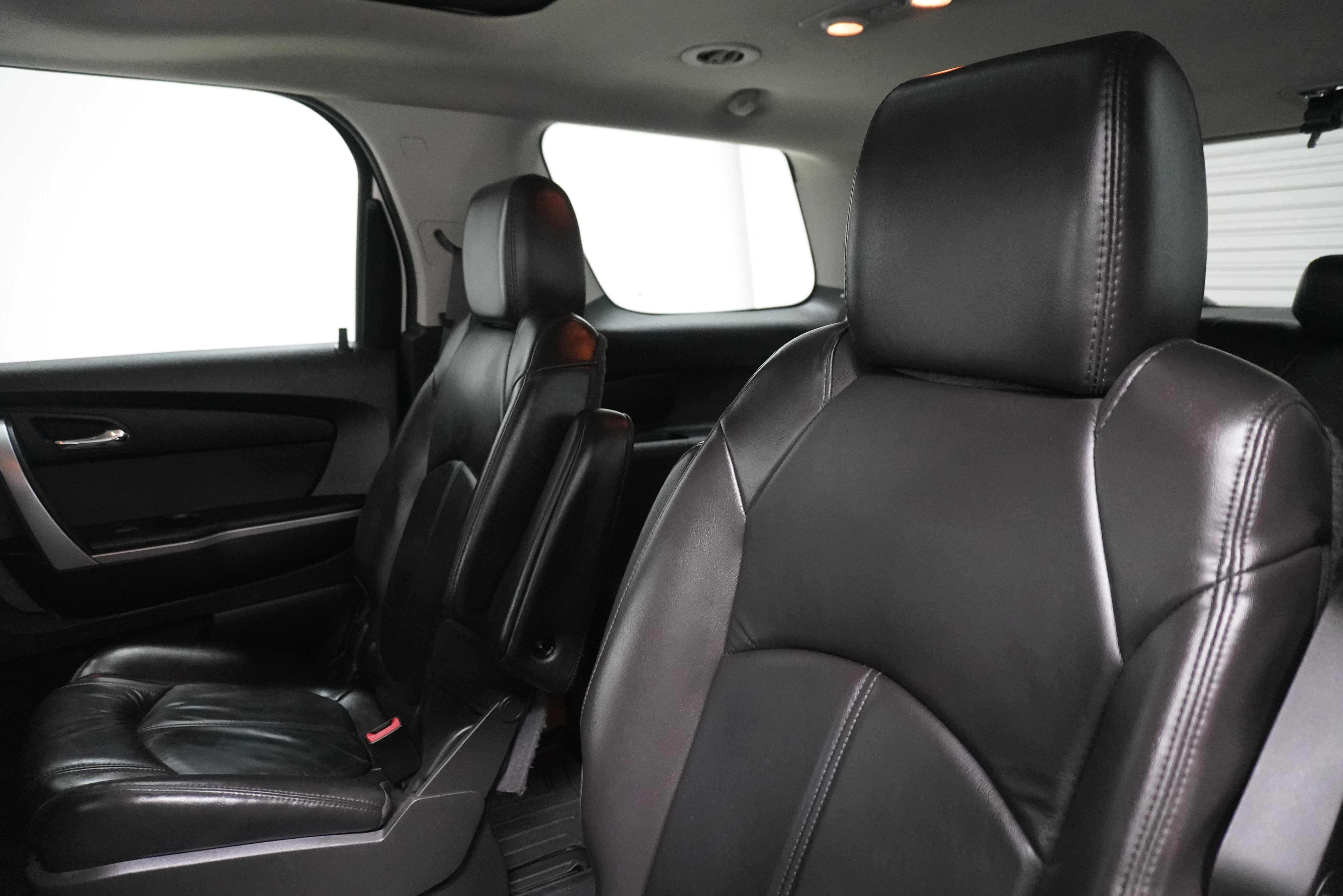 Used 2012 GMC Acadia SLT image 13