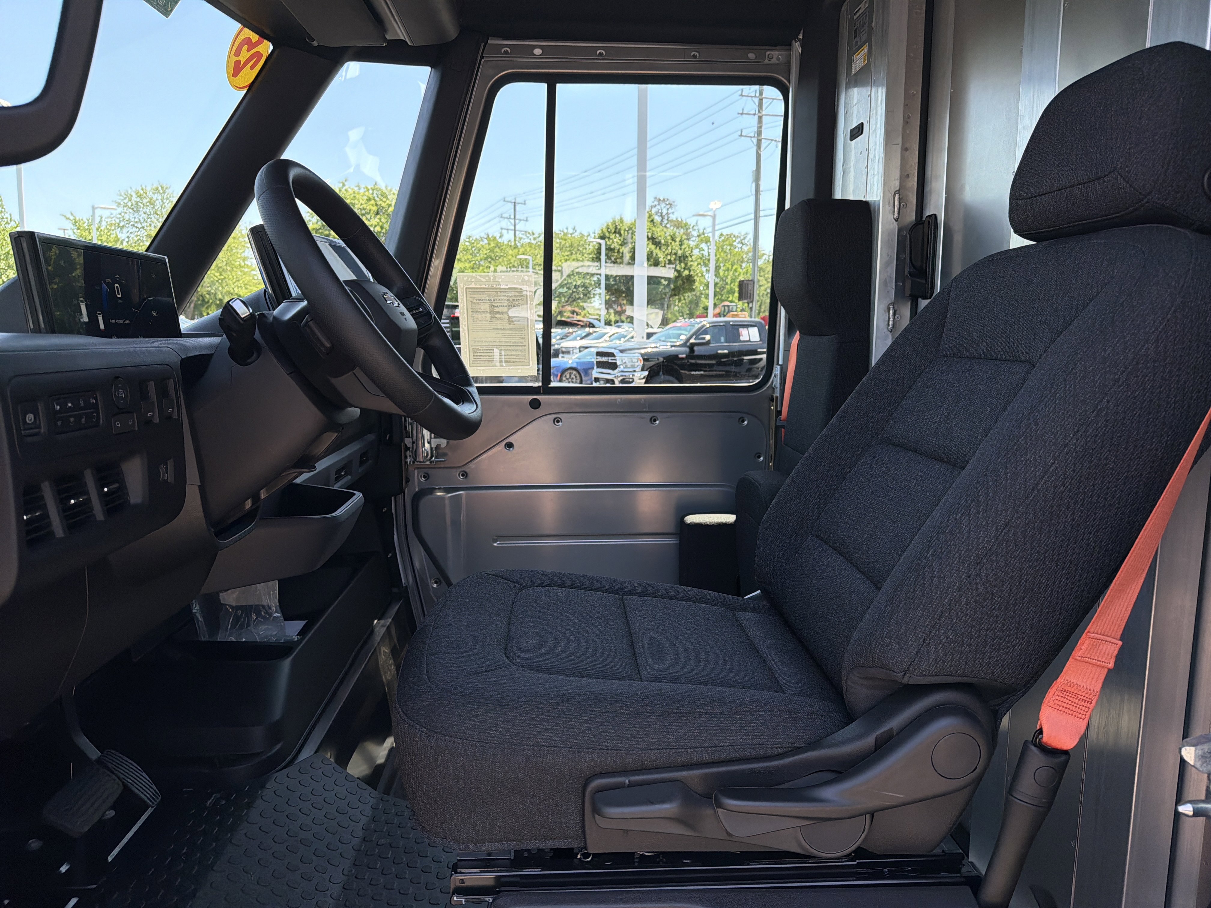 Used 2025 Chevrolet Brightdrop 600 FWD image 16
