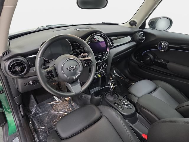 Used 2024 MINI Cooper SE FWD image 9