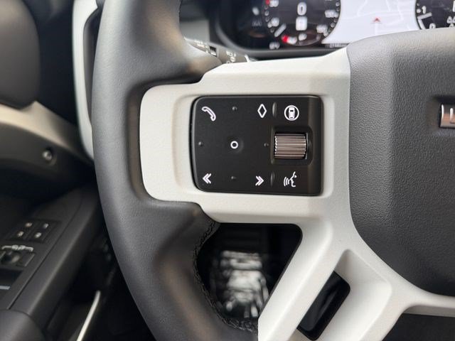 Certified 2026 Land Rover Defender 110 X-Dynamic SE AWD/4WD image 22