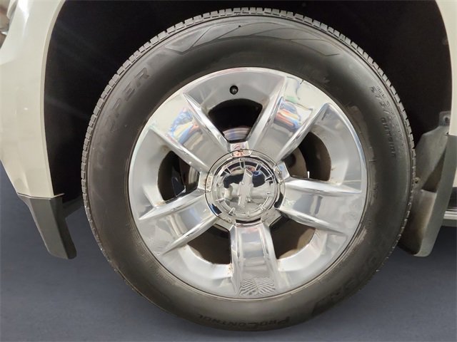 Used 2015 Chevrolet Suburban LTZ image 14