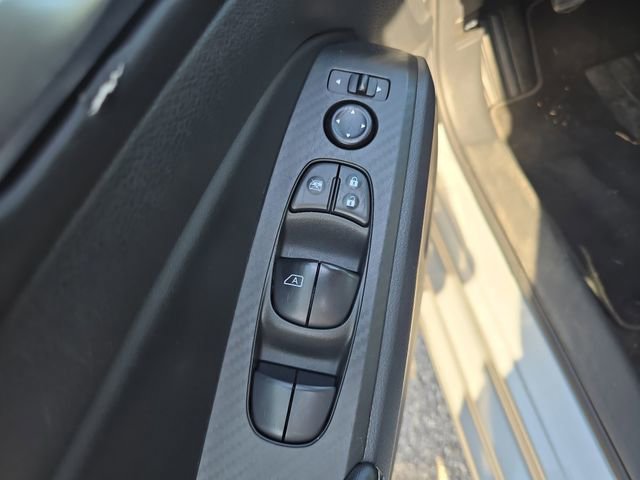 Used 2024 Nissan Altima 2.5 SV image 14