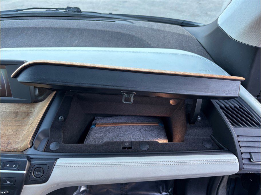 Used 2015 BMW i3 Range Extender Hatchback 4D image 37