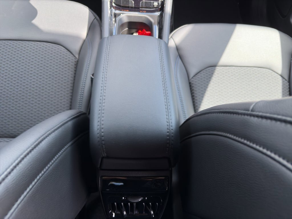 New 2026 Jeep Compass Latitude AWD/4WD image 25