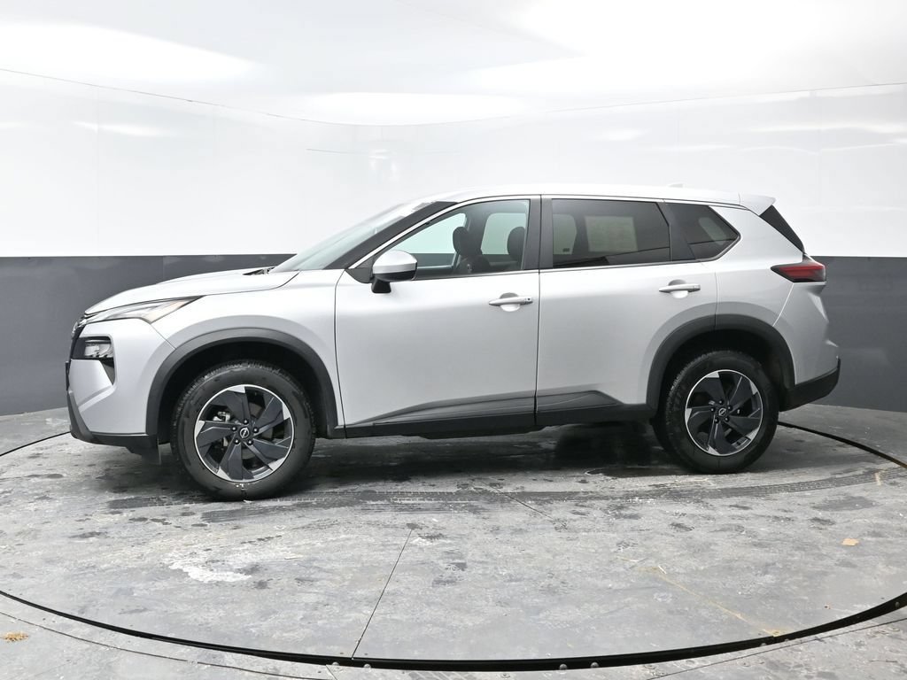 Used 2024 Nissan Rogue SV AWD/4WD image 7