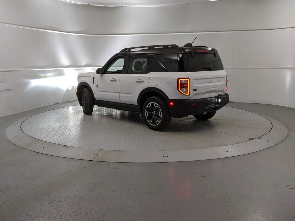 New 2025 Ford Bronco Sport Outer Banks image 4