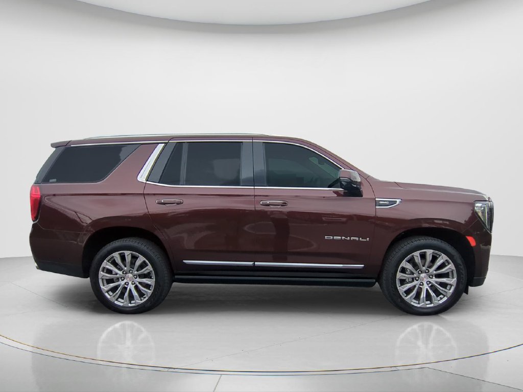 Used 2023 GMC Yukon Denali AWD/4WD image 4