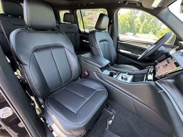 New 2026 Jeep Grand Cherokee L Limited w/ Luxury Tech Group II AWD/4WD image 20