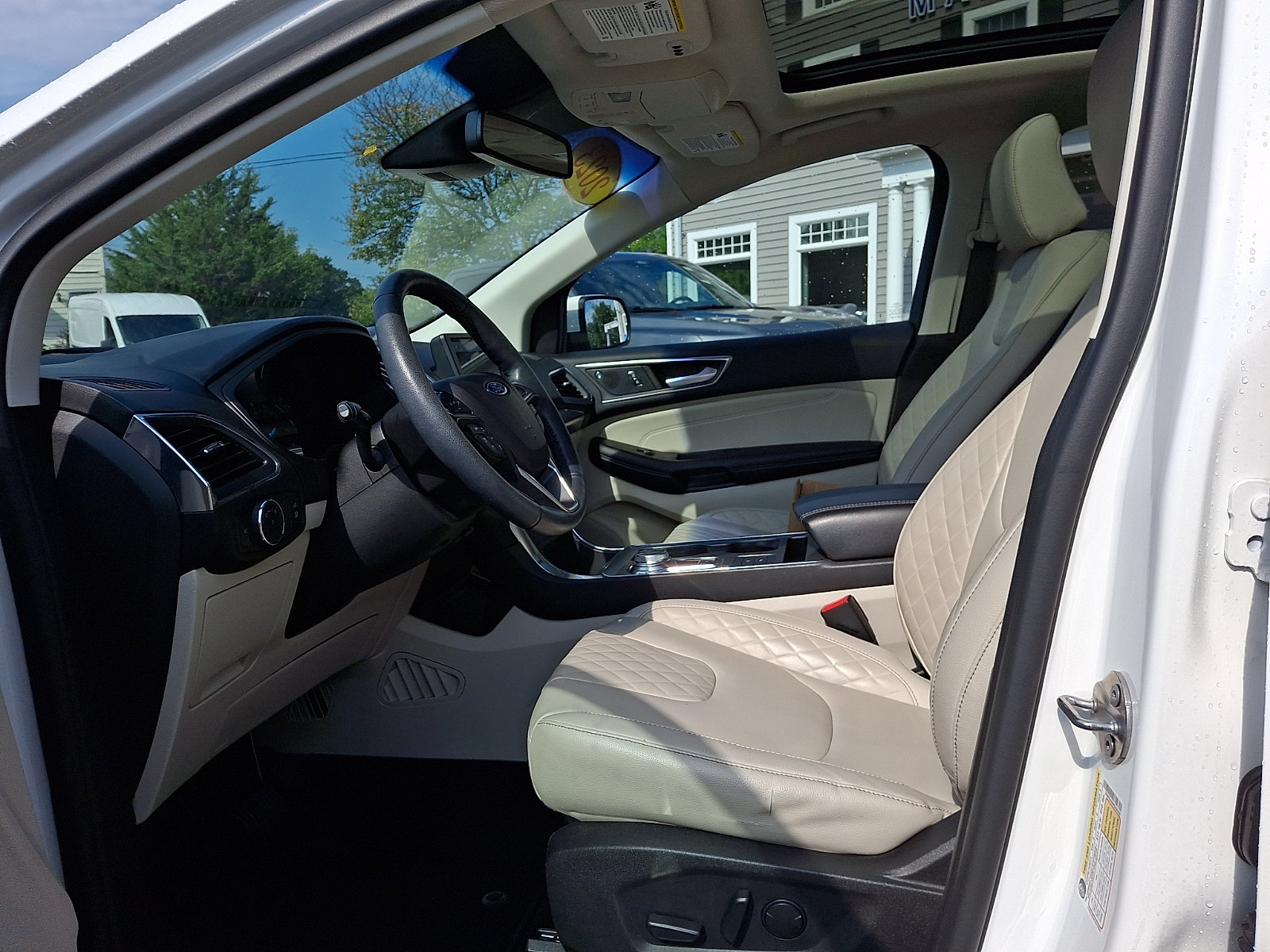 Certified 2023 Ford Edge Titanium AWD/4WD image 14