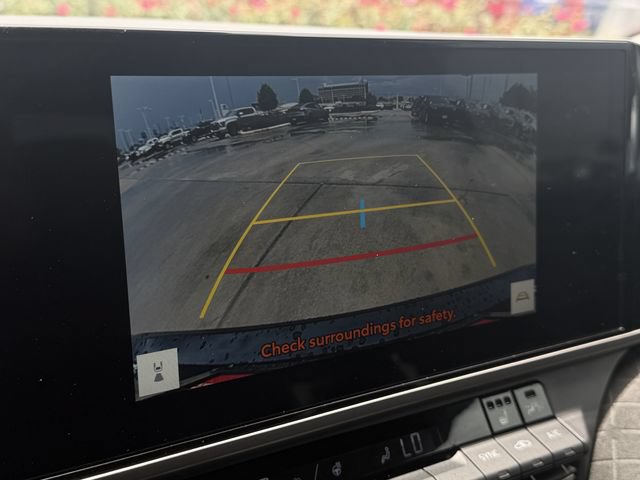 Used 2026 Toyota Camry XLE FWD image 16