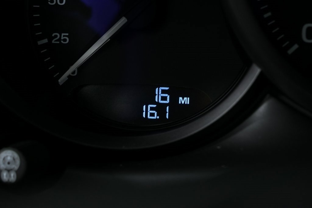 New 2026 Porsche Macan image 12