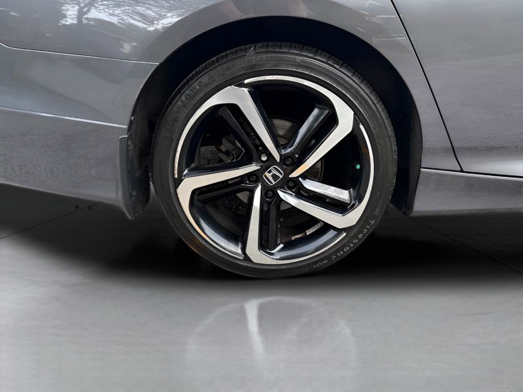 Used 2018 Honda Accord Sport image 15