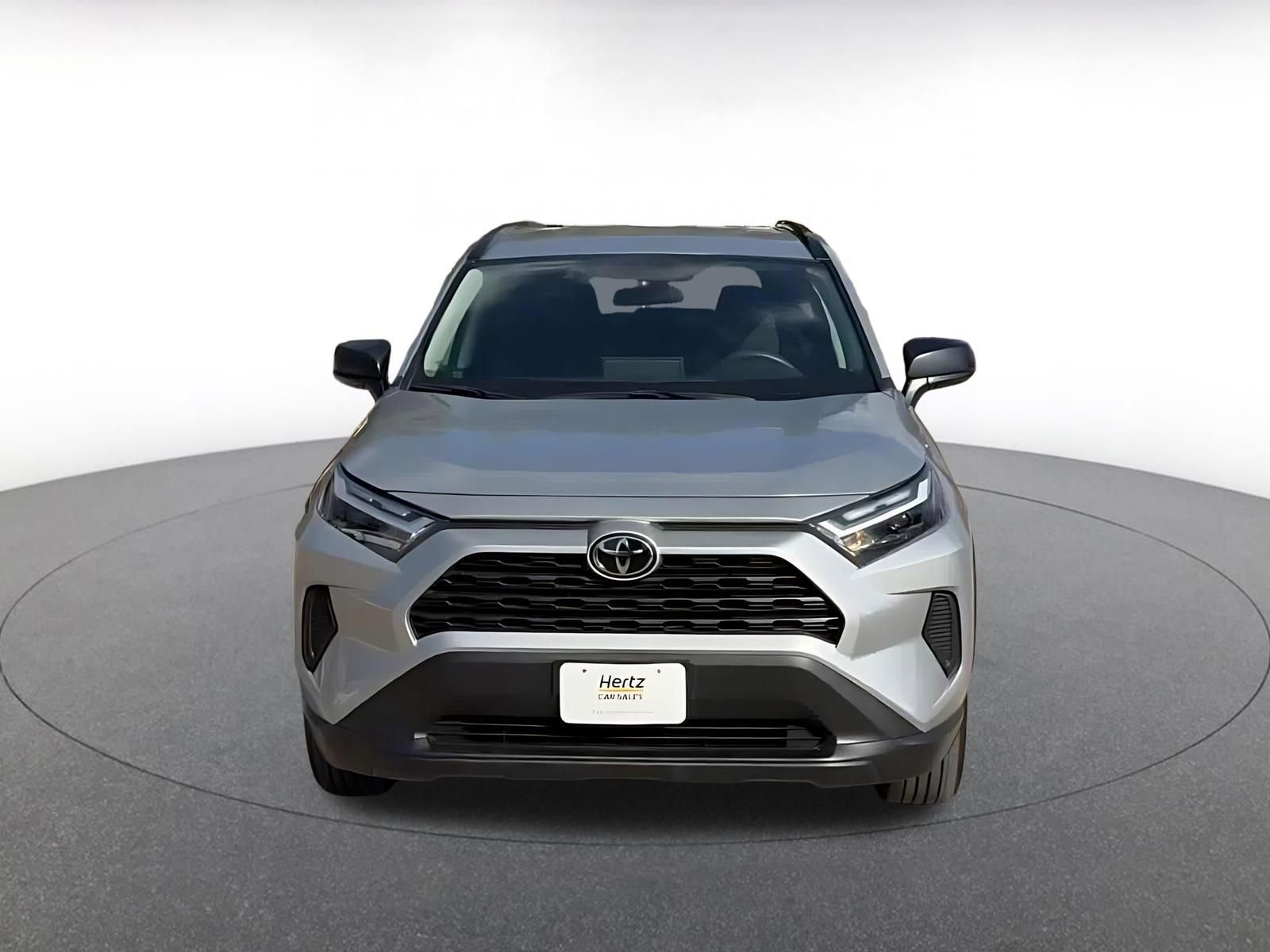 Used 2025 Toyota RAV4 LE image 4