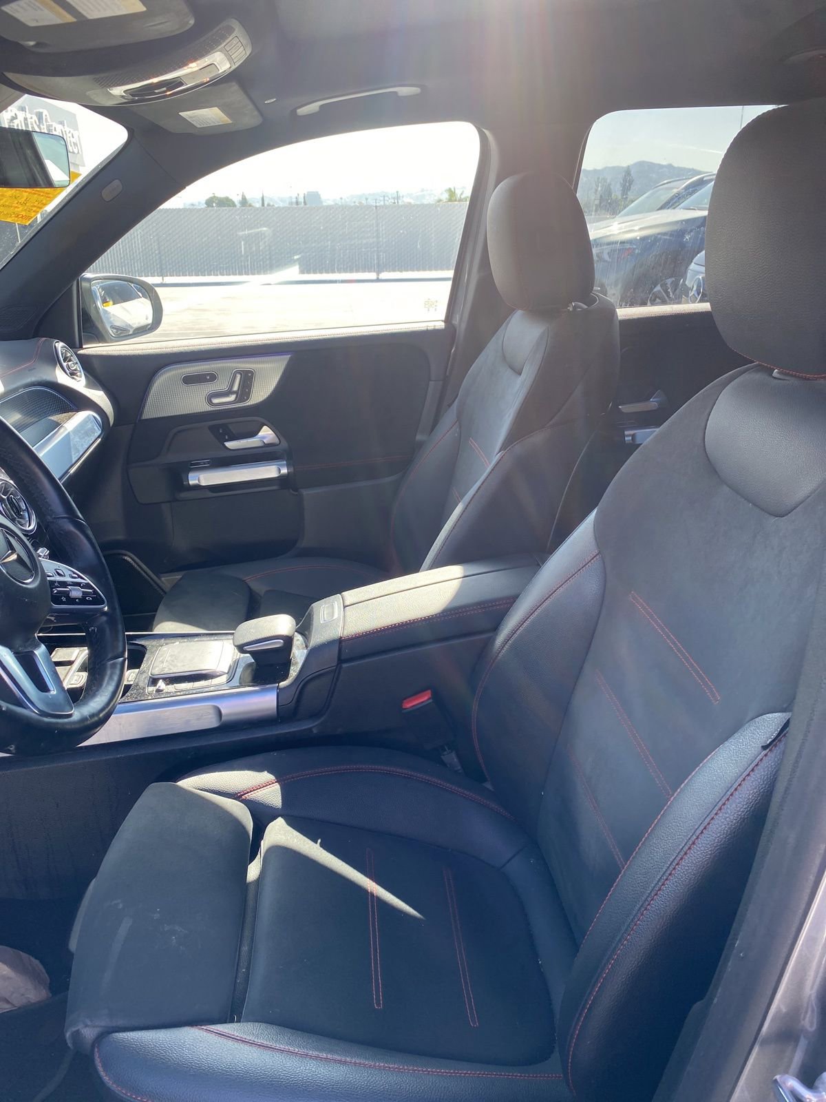 Used 2023 Mercedes-Benz EQB 300 4MATIC image 7