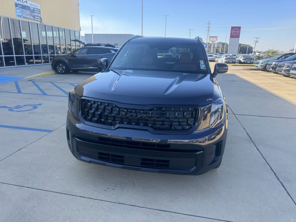 Used 2025 Kia Telluride EX X-Line image 5