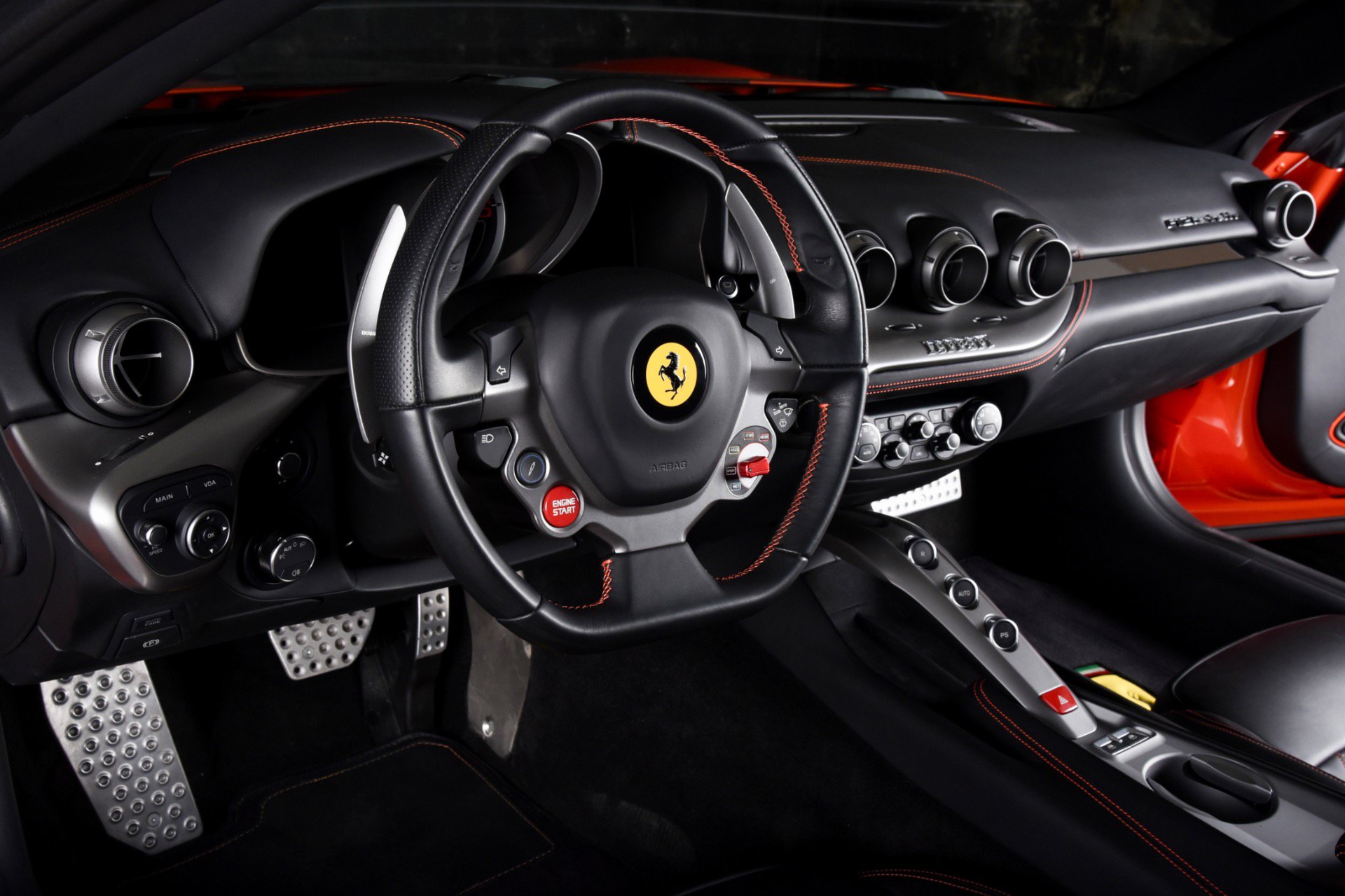 Used 2014 Ferrari F12 Berlinetta RWD image 4