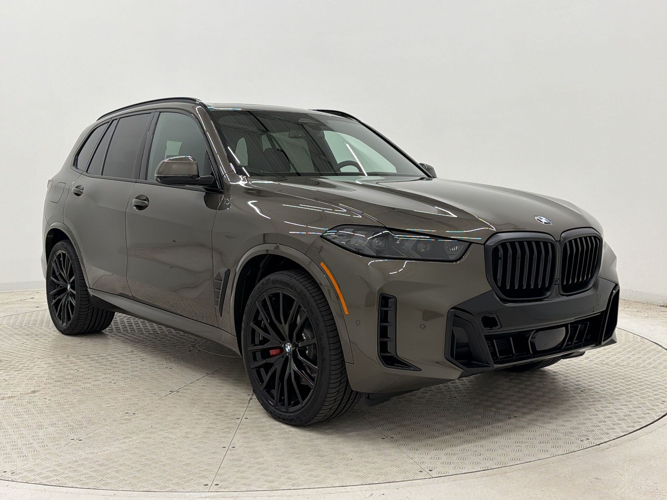 New 2026 BMW X5 xDrive40i w/ M Sport Package AWD/4WD image 7